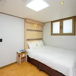 Daeyoung Hotel Myeongdong