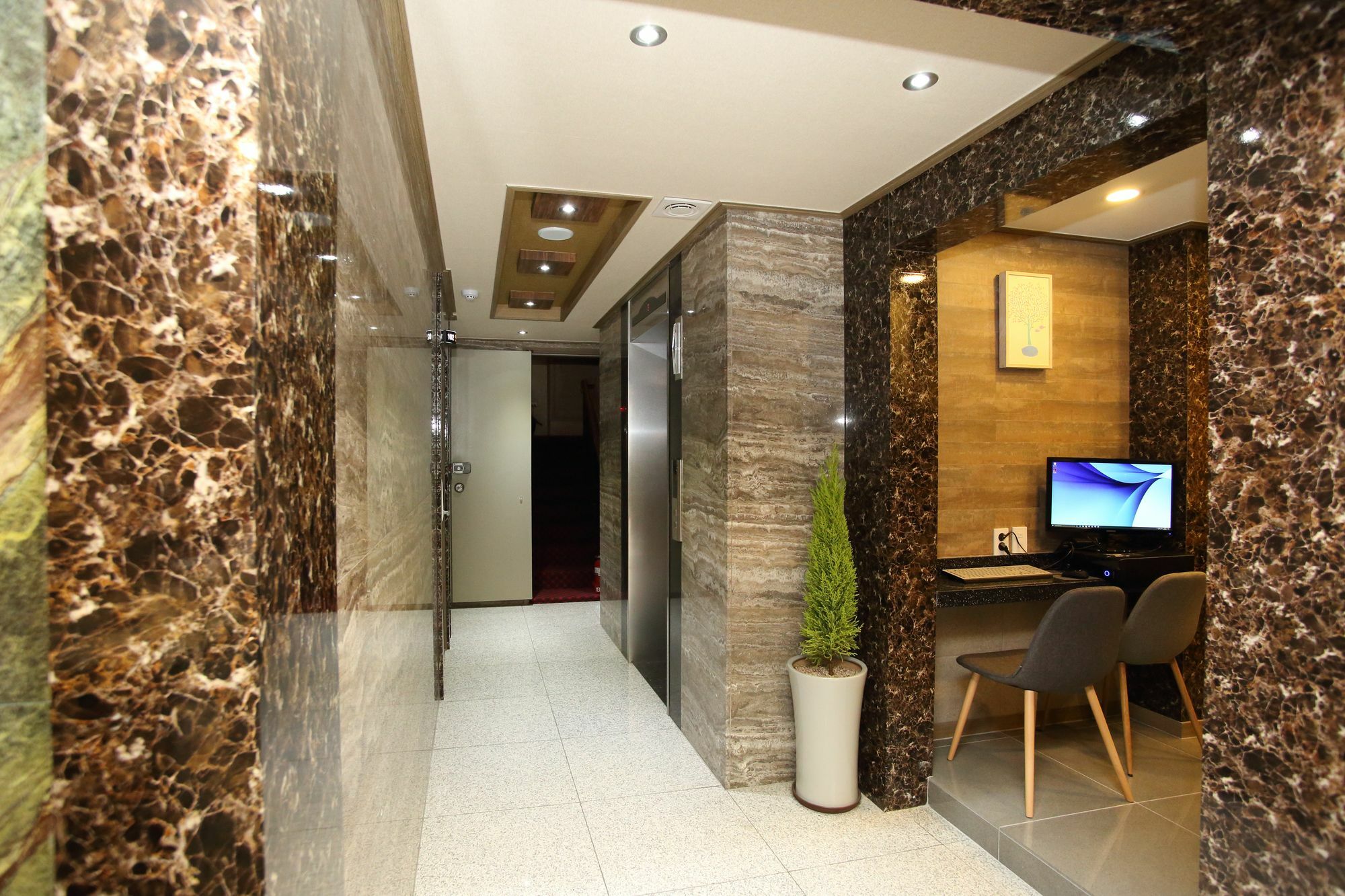 Hotel Daeyoung Myeongdong 3*
